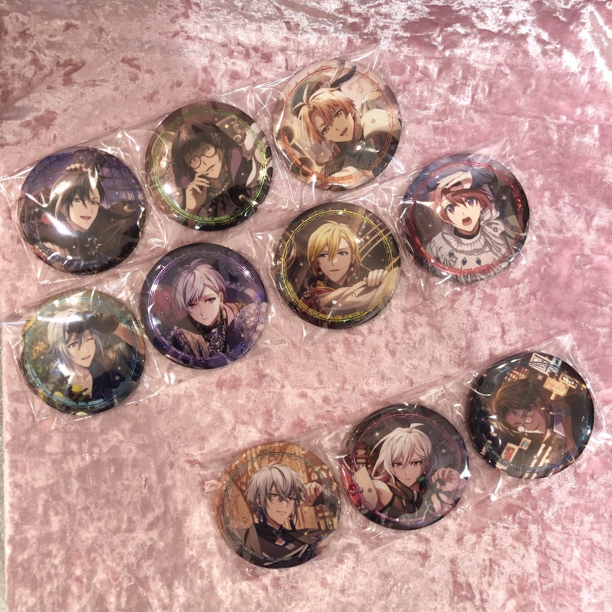 池袋1号館ではB1Fにて登場しております❣ ぜひGETしに来てください♡