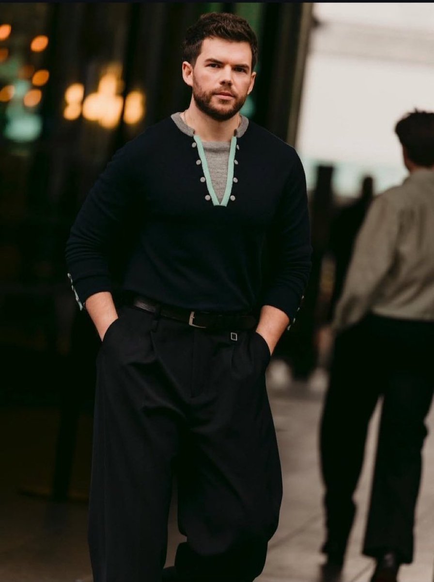 🎞️luke newton archive (slow) tweet media