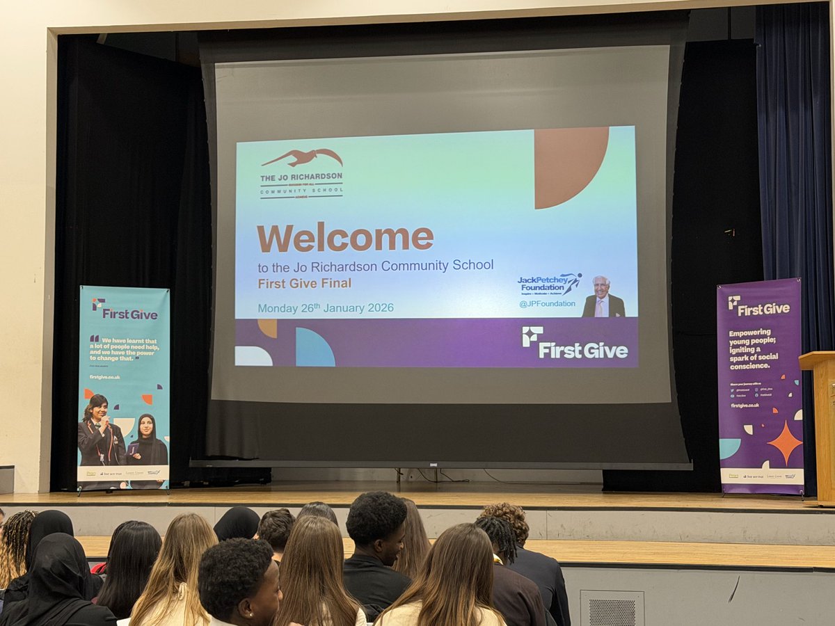 FirstGiveGK's tweet image. We’re all ready @JRCS_School to hear from Y12 students about their journeys of #YouthSocialActions! It’s @FirstGiveUK #Final and £1000 grant is to be won by one class &amp;amp; their local #charity! Good luck! Thank you @JPFoundation for supporting the programme at our partner school 👏