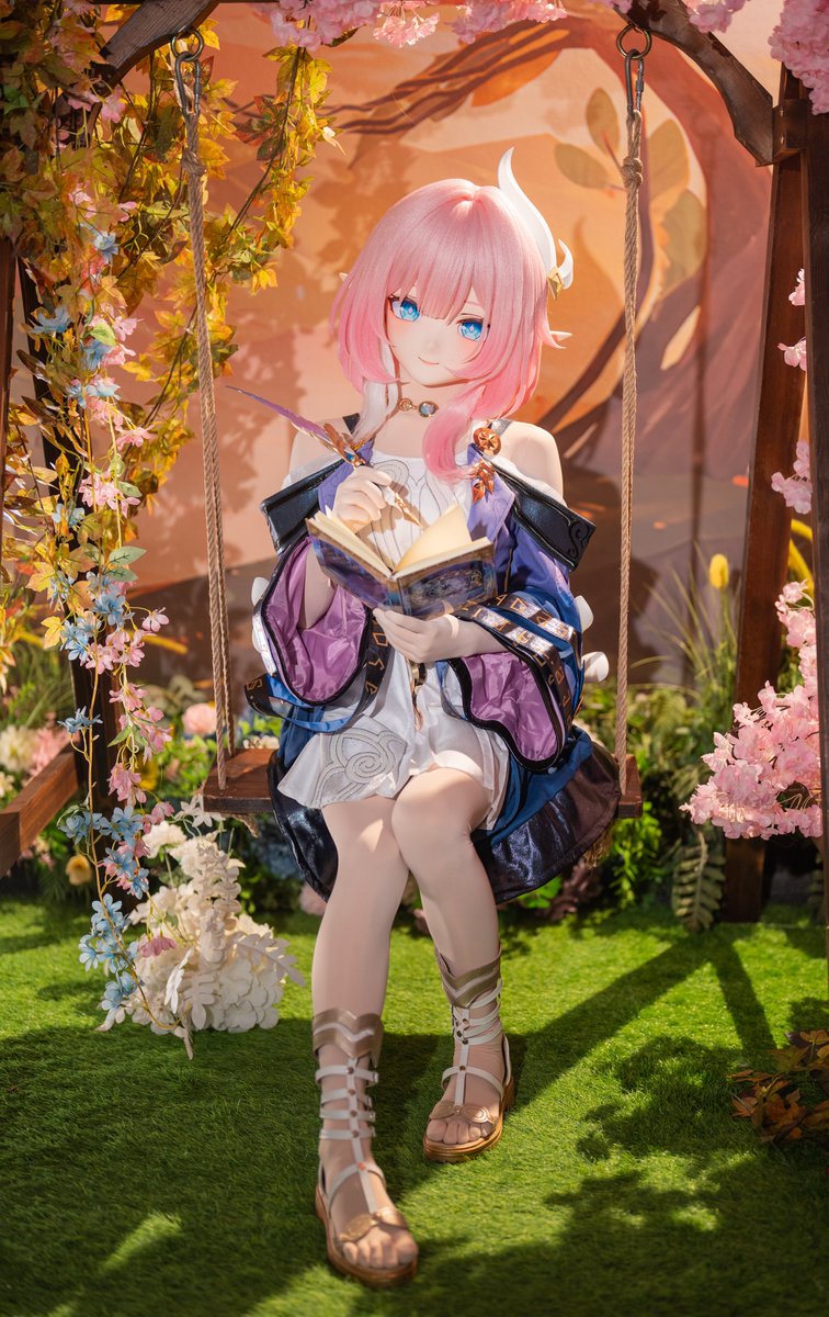 「让我想想，这一则故事应当如何起笔呢……
不如，就以一朵水晶花作为开篇吧♪」
 
❀ | <a href="/GuaEthan/">Ethan瓜</a> 
Thx | <a href="/knstazu/">杏</a> <a href="/XiaoLu_cecilia/">这里是🦌</a> 

#HonkaiStarRail #Cyrene