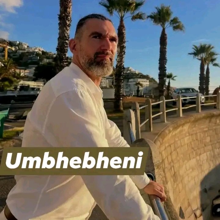 SabeloMnisi007's tweet image. Y'all are selling pussy