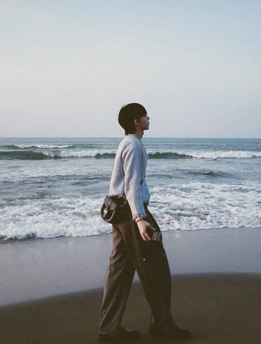 Zzzet__'s tweet photo. 아 진짜 좋은 느낌을 줌...............
또 입덕햇따🫰🏻🫰🏻🥹💓 https://t.co/r3d0oS8XlU