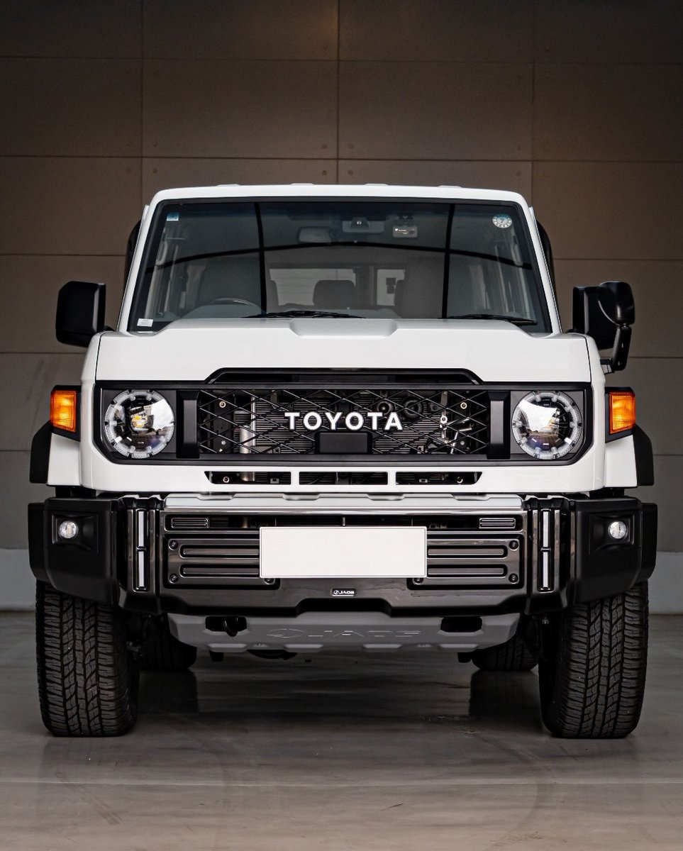 nocarcontext's tweet image. TOYOTA LANDCRUISER 70 WAGON AX MODELLISTA 2.8L DIESEL AT CBU JAPAN 2025 🤍🤍