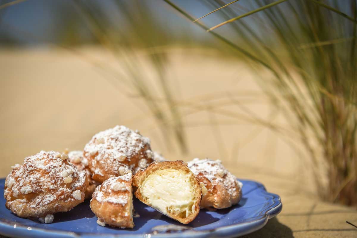 Bordeaux, destination gourmande par excellence ! 🍽️✨
Cannelés, huîtres du Bassin, Dunes Blanches... <a href="/Bordeaux/">Bordeaux</a>  cache une identité culinaire unique. 🤤

Découvrez notre tour d'horizon des spécialités incontournables et nos meilleures adresses : 👉 les-bons-plans-bordeaux.com/bordeaux.../