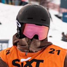 😬 눈 땡그랗게 뜬 것좀 봐… 귀여워