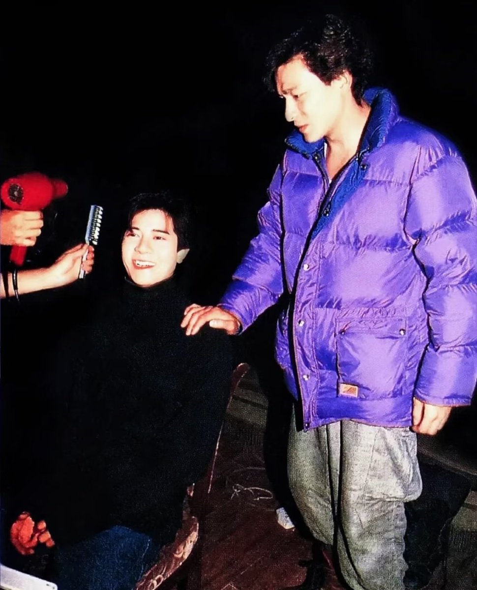 #アーロンクォック の髪の毛をセットする #アンディ・ラウ。
#劉徳華
#郭富城