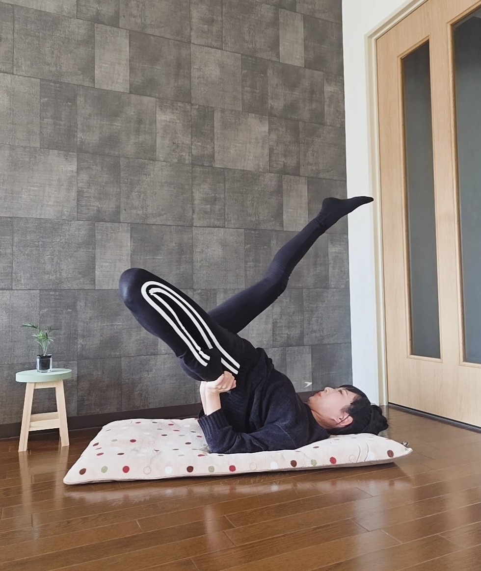 oboro_zukiyo's tweet image. これできる？

#ヨガ
#yogapose