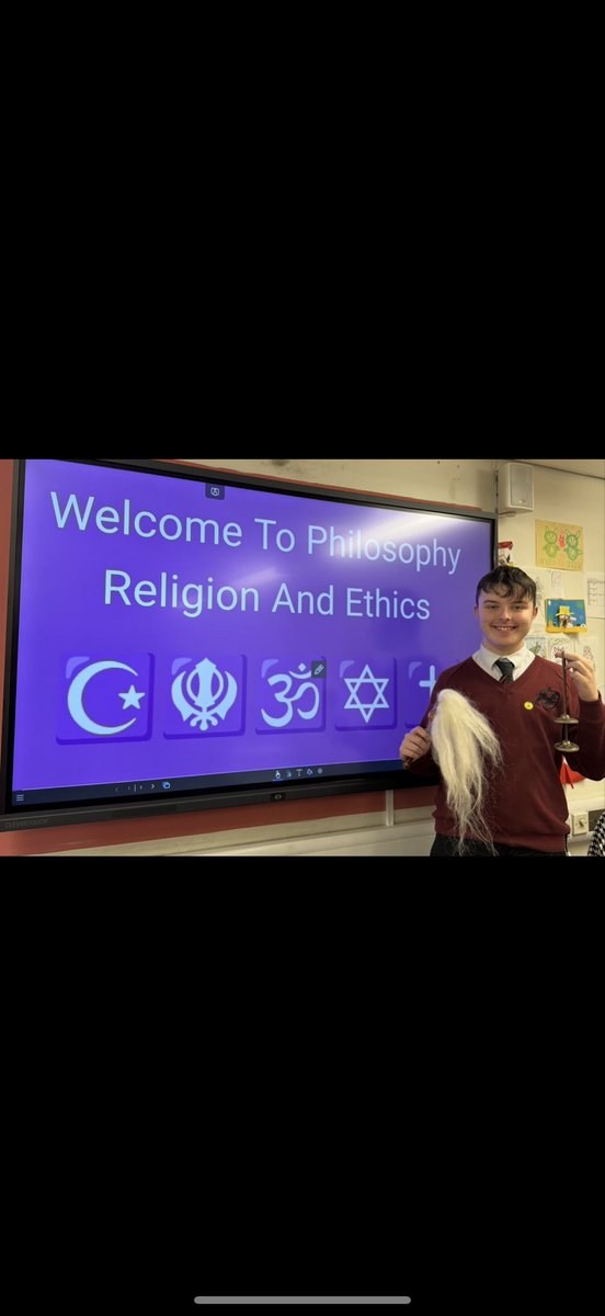 HarlingtonUpper's tweet photo. What a fantastic Year 9 GCSE Options Evening! 🎓✨
It was great to see so many students and families exploring subjects, asking thoughtful questions, and getting excited about the next stage of their journey. #y9options #choices #nextsteps https://t.co/2oSFJ0kvAh