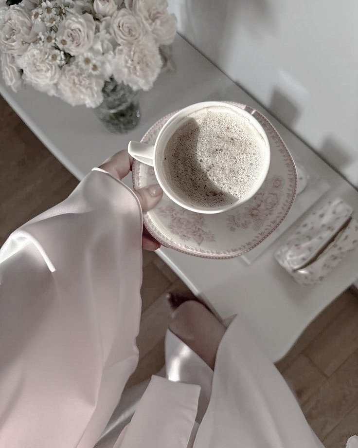 ❝ A ja chciałam go zrozumieć. Poznać wszystkie jego granice, reakcje, każde oblicze, by w końcu dotrzeć do tego, co tak bardzo skrywał w sobie. ❞ #endoftheroadapm