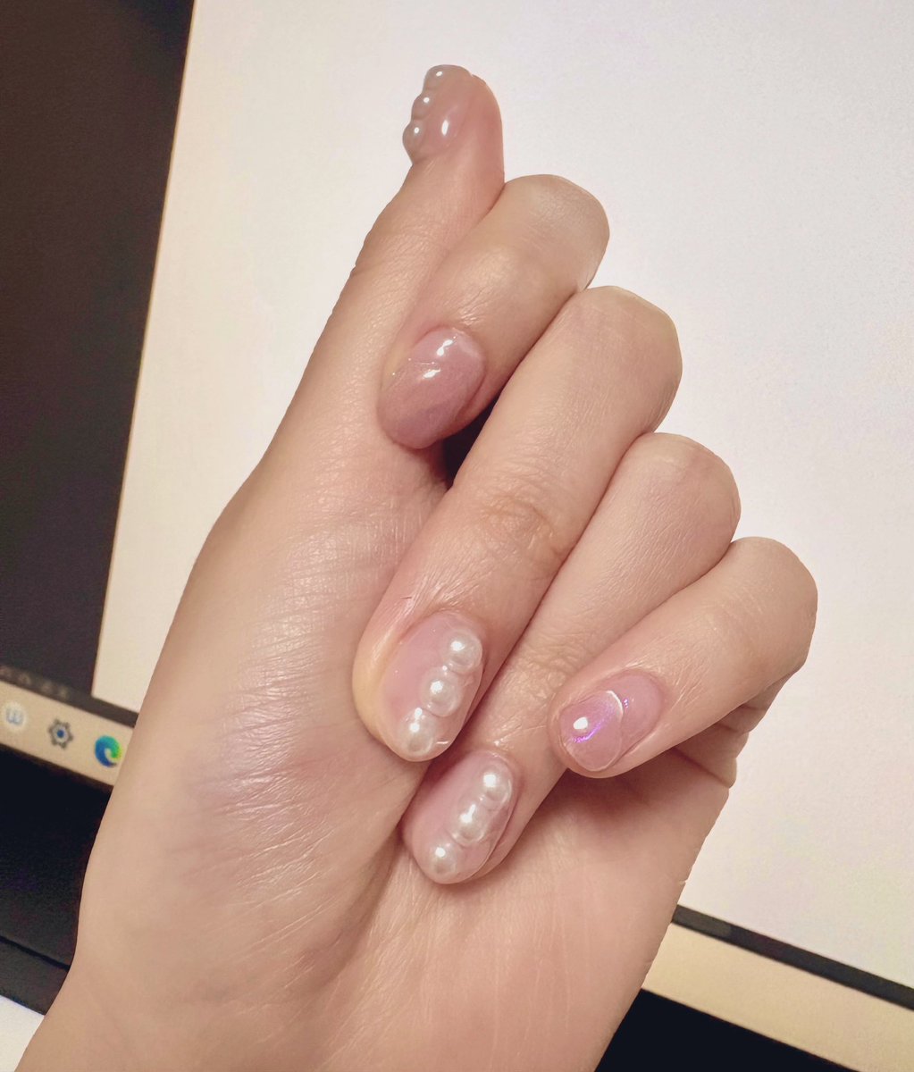 🆕ネイルパールとオーロラがかわいいねん(^^) 