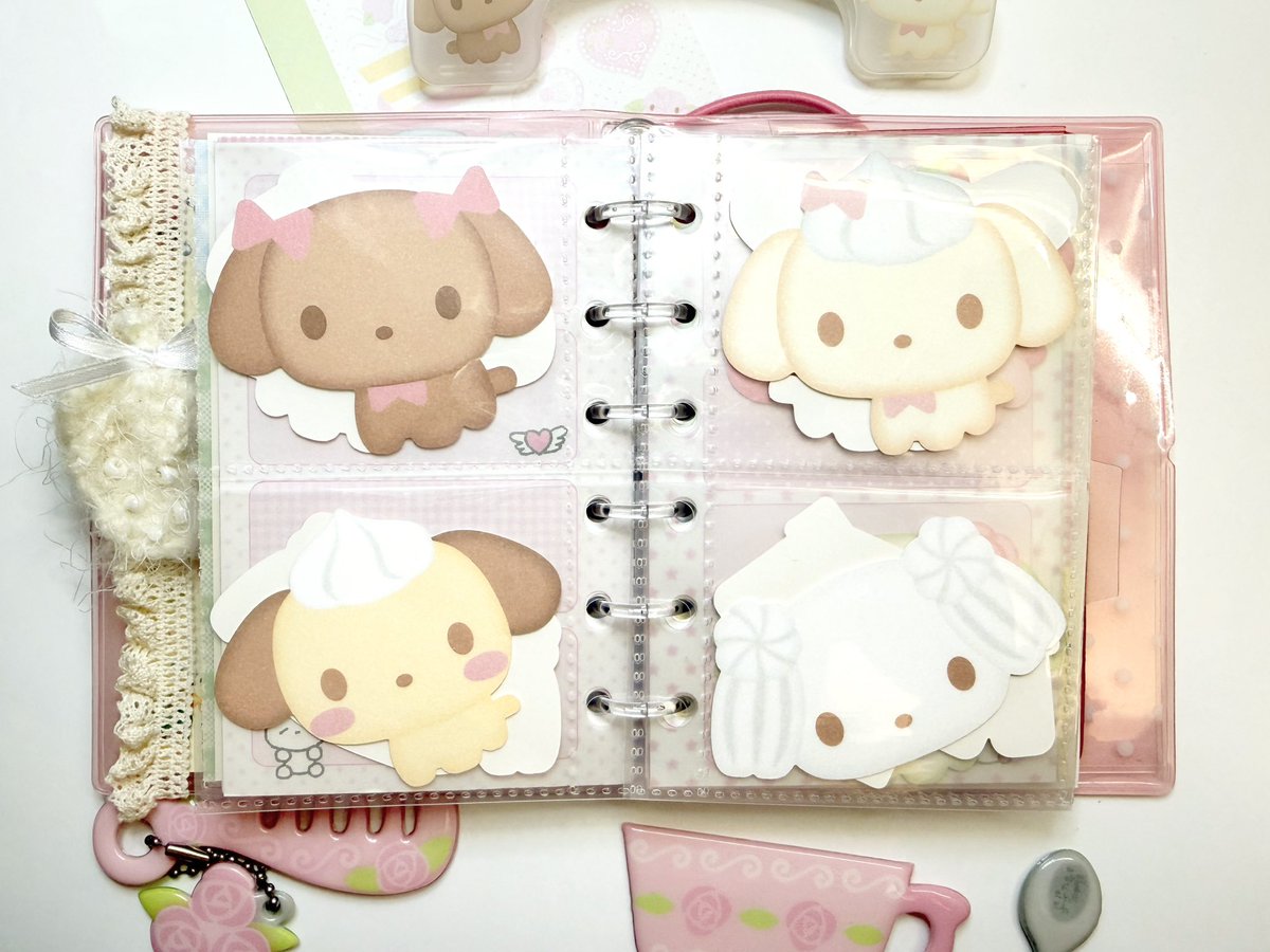 slow_stuff's tweet image. 강아지 조각스티커 🐾🐶
슈가글리터 코팅 조각스티커입니다 *추후 온라인 판매 예정입니다! 

K-일러스트레이션 페어
D-25 슬로우스터프
2026.01.29(목) - 02.01(일) 
11:00-18:00
코엑스 D hall