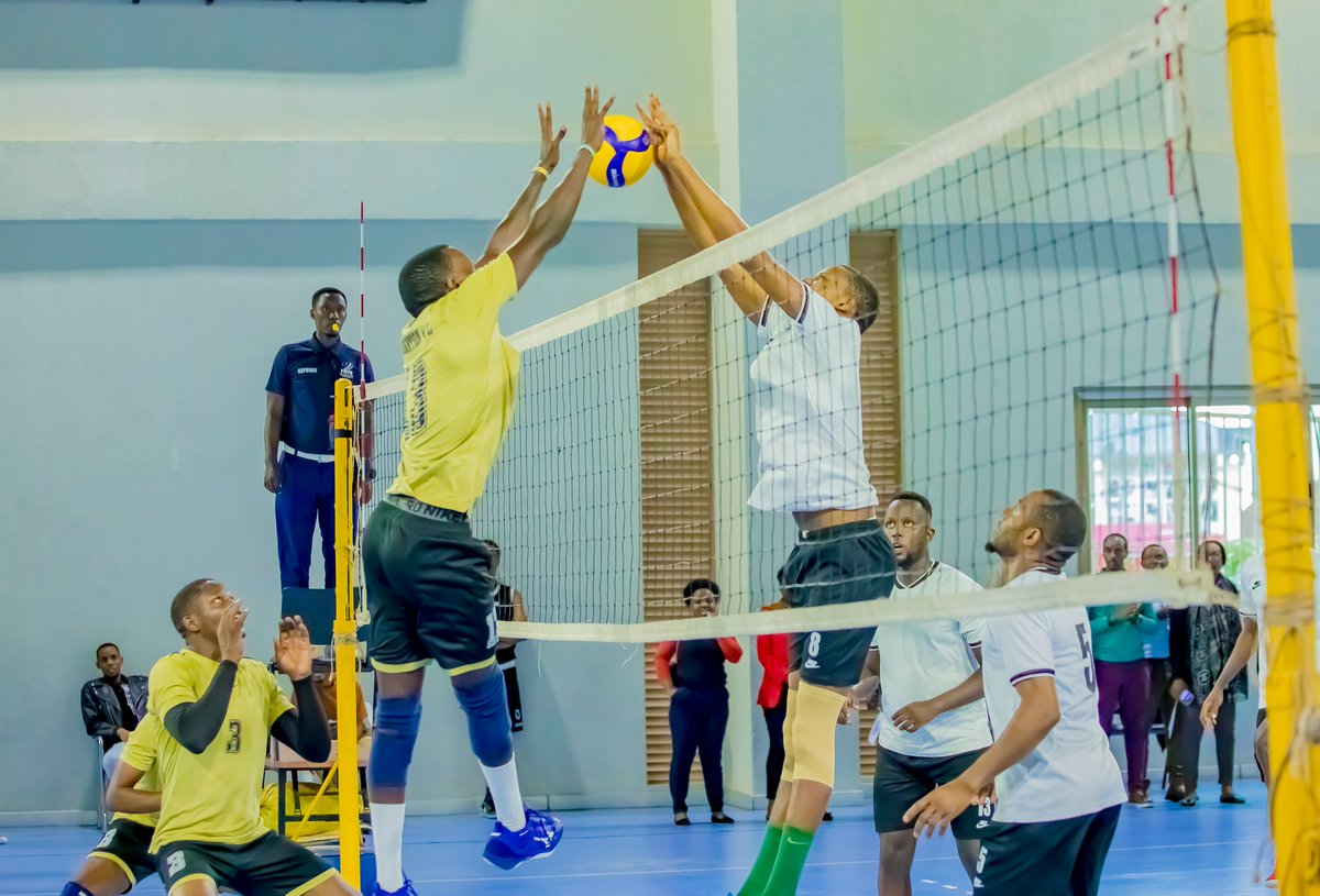 WorkersRwanda's tweet photo. Ibiro bivuza ubuhuha !

Niba ukunda umukino wa Volleyball, tukurarikiye kuzakurikirana Final izahuza @statisticsRW na  @Rwandamigration 

Ni tariki 7 Gashyantare 2026. Isaha n'ikibuga tuzabibamenyesha mu gihe cya vuba https://t.co/mUsBkUW4V0