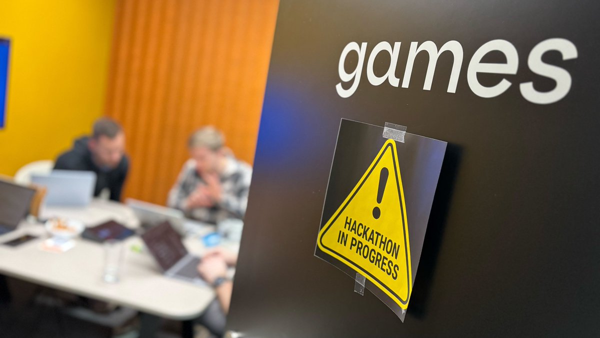 HeurekaDevs tweet media