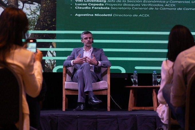 Radio República tweet media