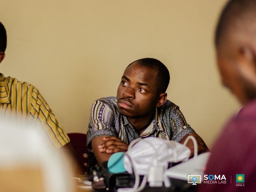 SomaMediaLab's tweet photo. Un moment riche en discussions sur l’esprit critique, la vérification de l’information et les enjeux du numérique avec un focus particulier sur l’expérience du #FIFAfrica25, tenu à Windhoek, en Namibie.
#MediaAndInformationLiteracy #ThinkBeforeYouShare
2/t https://t.co/YHK20OkiMN