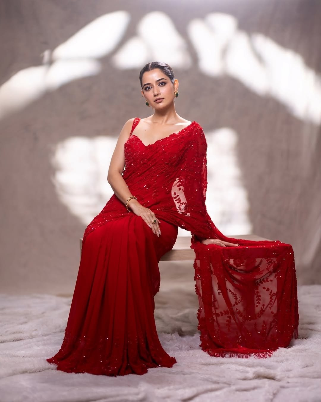 G_lvT45acAI7GR-?format=jpg&name=large