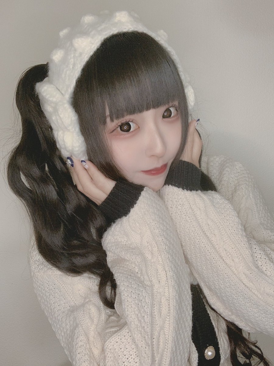 kanon_merino's tweet image. あたらしいイヤマフを手に入れてるんるんな日の奏音さん❄️