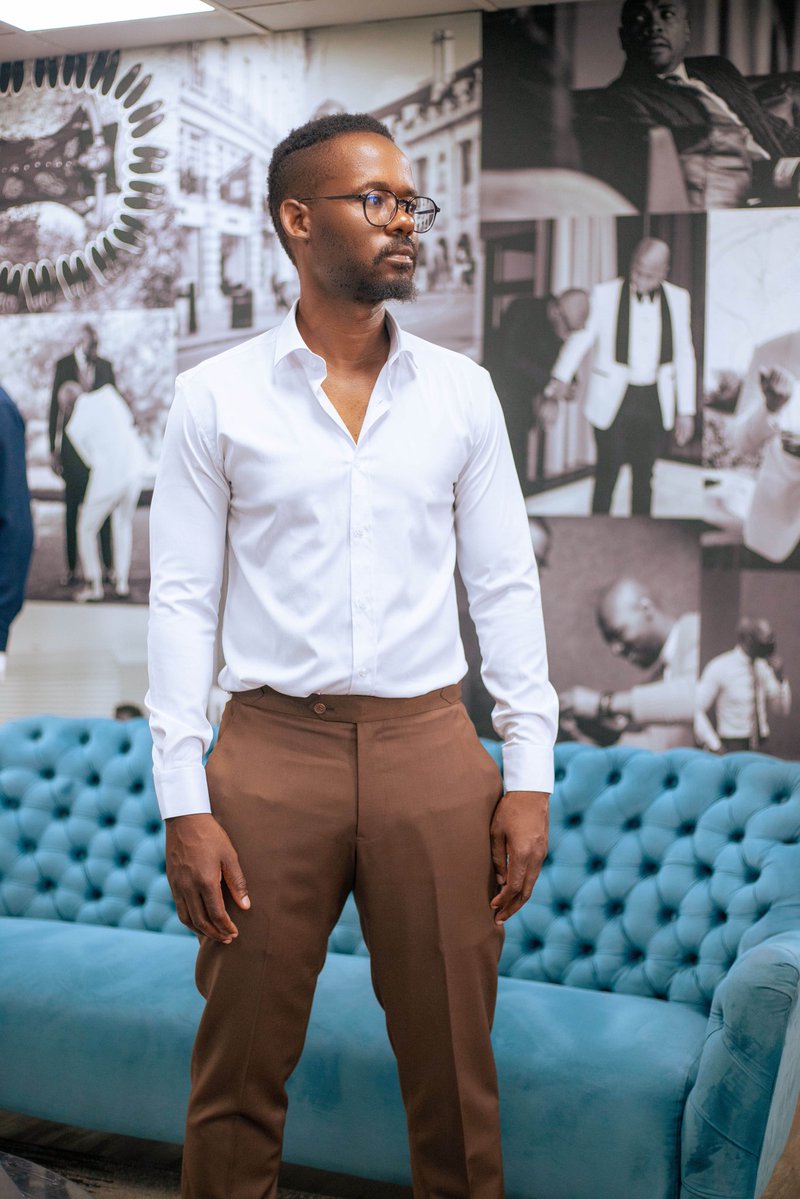 TshepoTsala's tweet image. A Brown 2 Piece!