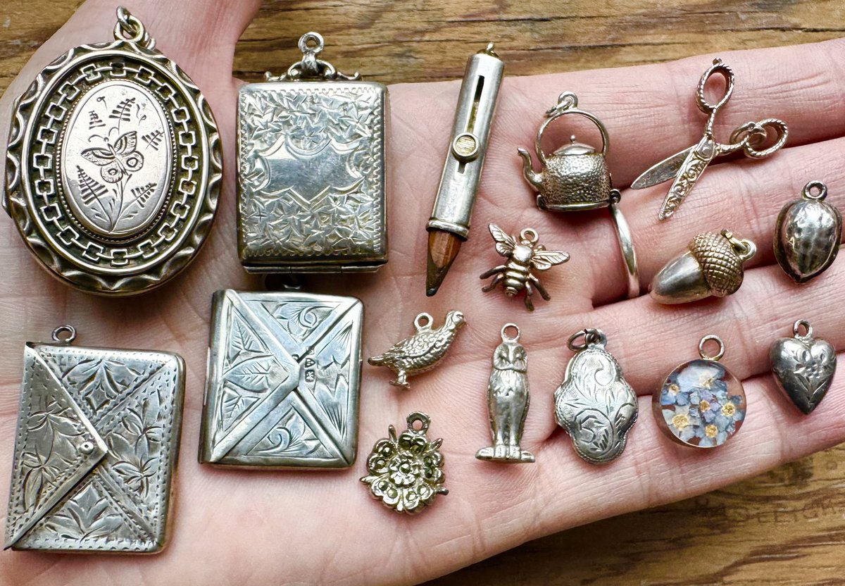 Emma Mitchell 💙 tweet media