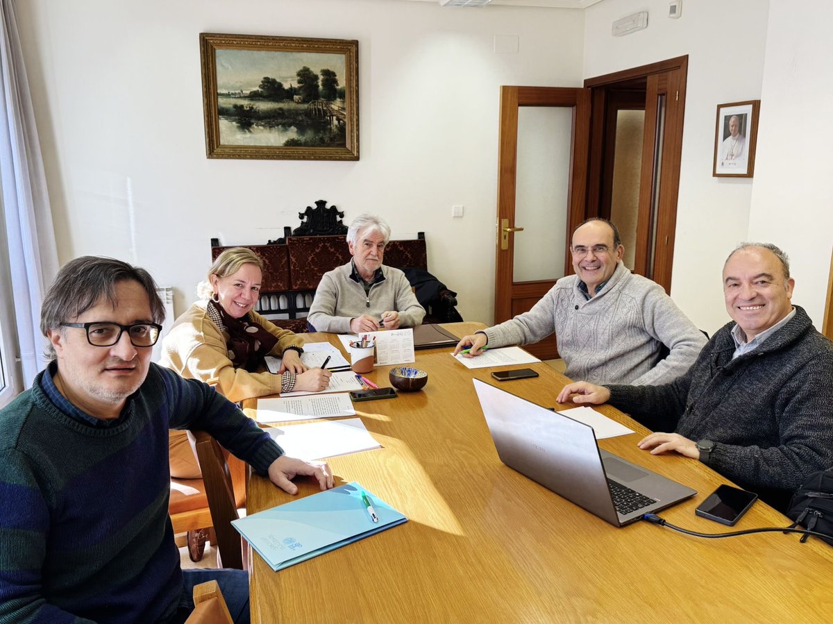👍🏻 La Oficina de Protección de Menores de la Diócesis de Vitoria comienza 2026 con una nueva reunión. En ella se han abordado varios puntos como son la aprobación episcopal del Protocolo y Código de Buenas Prácticas y las formaciones para este curso.