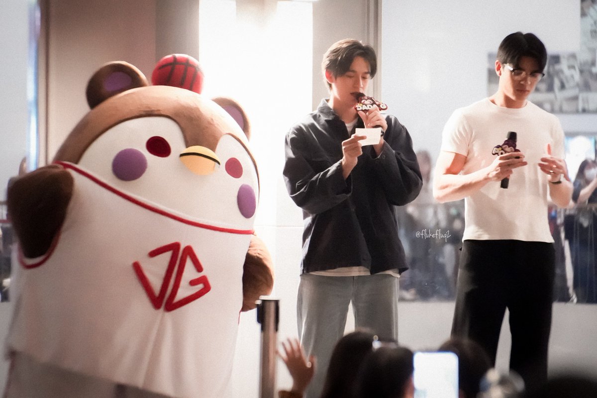 ff_thegallery's tweet image. 260126 Joss &amp;amp; Gawin - #สนามอ่านเล่น2026xJossGawin 

JOSSGAWIN GUINZLY FAM GREETING
#JossWayar #GawinCaskey 
#JossGawin #จอสกวิน 
@Josswayar @gawincaskey 
@guinzly__gmmtv #guinzly