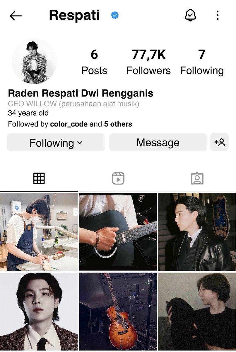 color_code tweet media