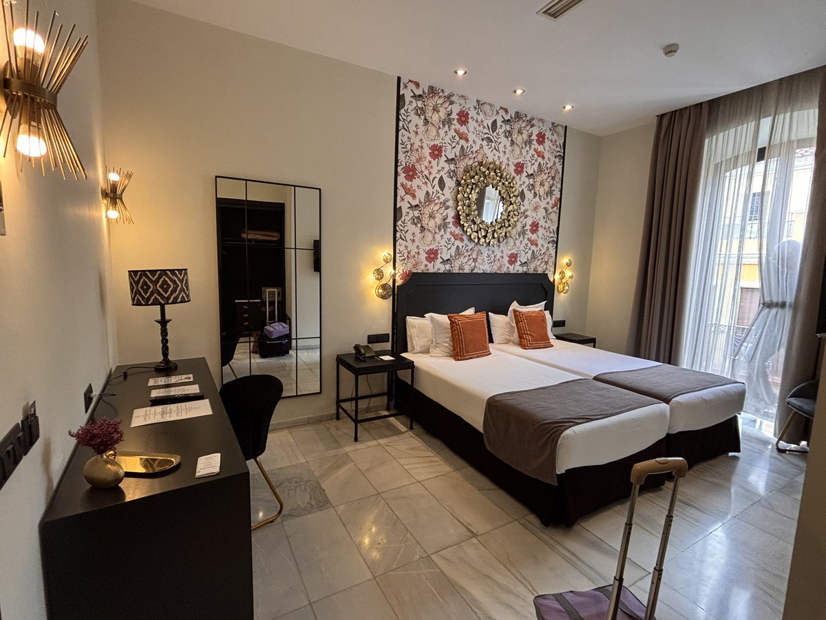 Janny Bloemendal “Geniet van het leven ❤️l tweet media