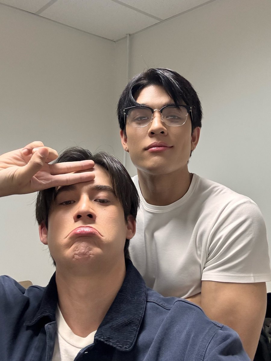 MP_rsm's tweet image. รูปคู่ในรอบ 10ปี 😭 วันนี้ที่ลอยคอ