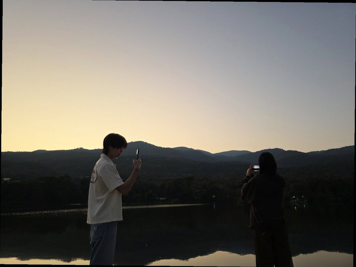 Farah_91Babyz's tweet image. IG 📸 #Tawan_V 

Sneaking out of the palace wearing the palace's pants

#ScarletHeartTH 
#phuwintang @phuwintang