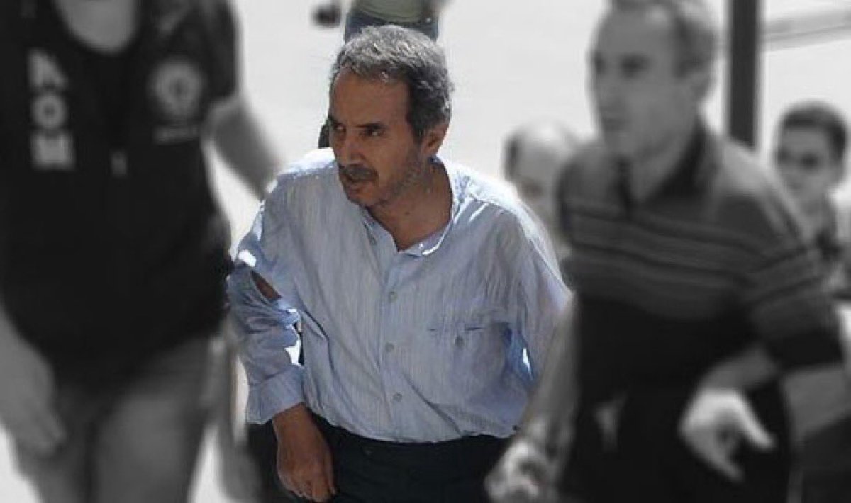 Ali Ünal… 70 yıllık bir ömrün en kıymetli yılları, 10 yıldır duvarlar arasında geçiyor. Yaşlı bir adamın en doğal hakkı özgürlüktür; ama adalet hâlâ kapıyı çalmıyor.
 #AliÜnalEvineDönsün ⚖️ #KHKlıAdaletİstiyor

Zulüm geçici, hakikat baki…Ama yıllar geri gelmez. #Aliünal