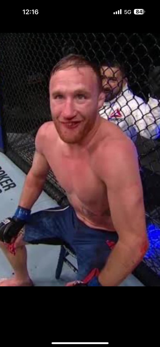 How I look at my buddy when he asks if I wanna go play some blackjack (it’s 8am on Monday)