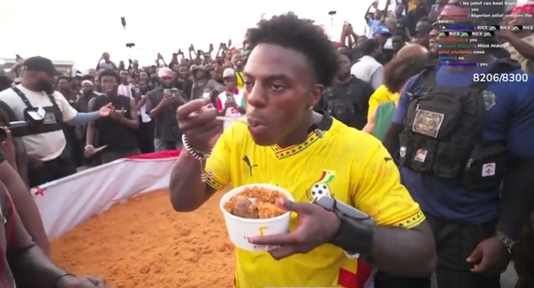 john322226's tweet image. Earlier this morning, Ghanaians called on all the caterers in 🇬🇭 to come cook jollof rice, just bcos they wanted IShowSpeed to say their jollof is better than Nigeria jollof.

IShowSpeed tasted their jollof and did a backflip to show how terrible it was and fainted in their pot