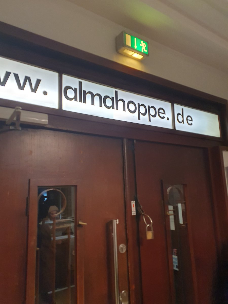 Blind Date.

Wir gehen rein.