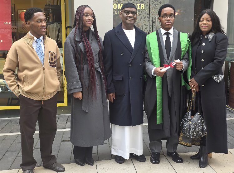 GuyMr10's tweet image. “generational wealth starts from one thief”