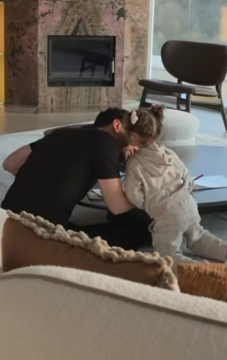 hopefullyy💔 tweet media