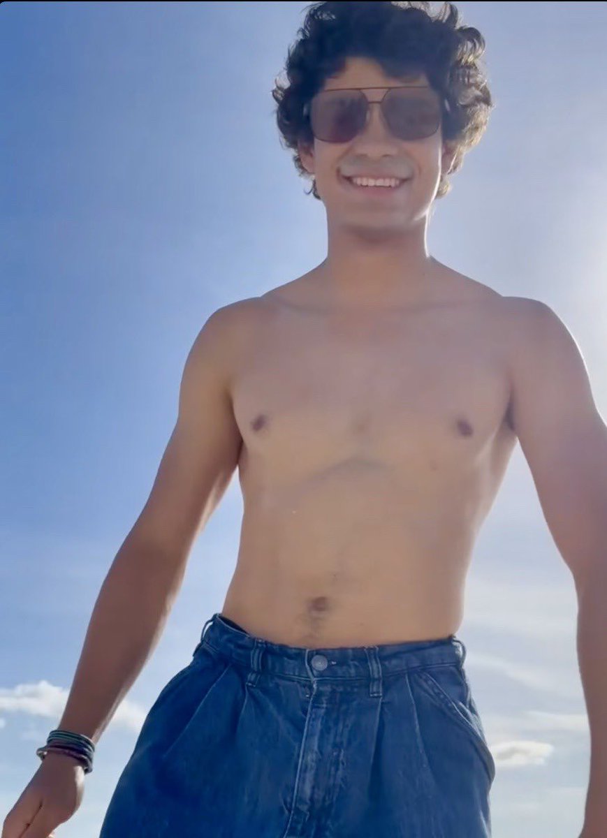 boyfriend of the year ✨ tweet media