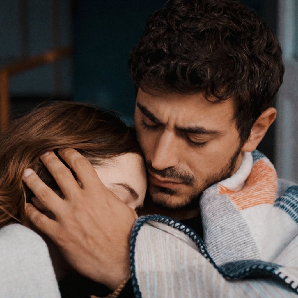 edvinrelic's tweet photo. oh to be loved by ateş karahan
#arafta #merteş https://t.co/ywlKxjHusG
