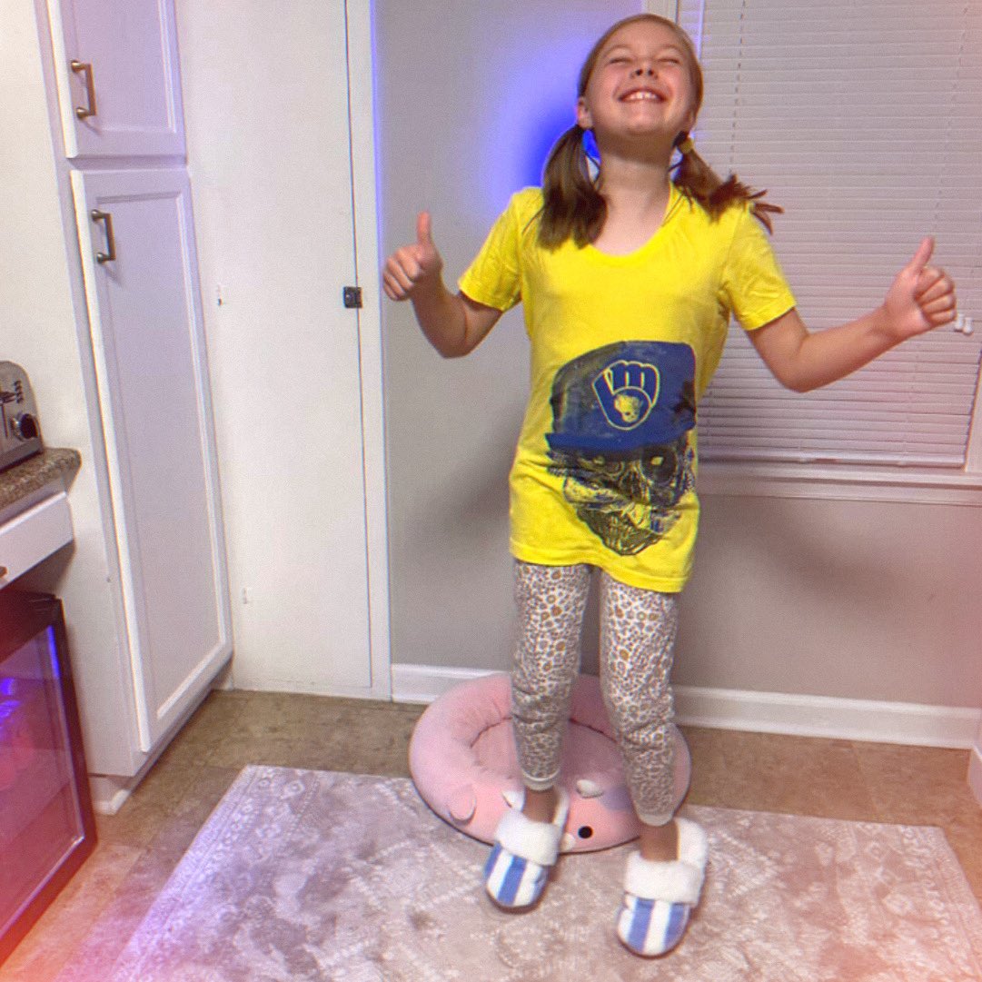 Wiskullsin tweet media