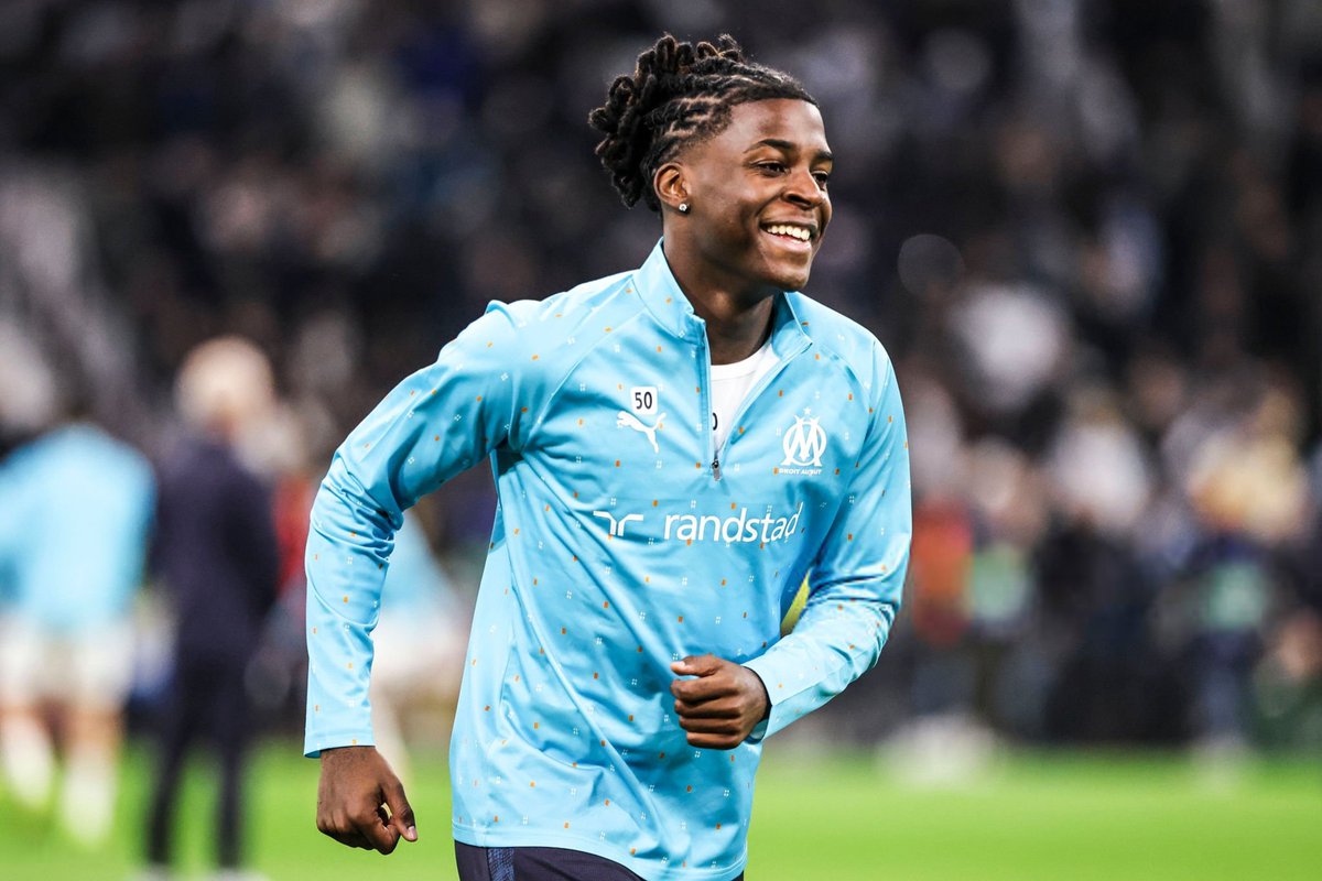 lnstantFoot's tweet photo. 🚨 𝗟𝗘 𝗥𝗖 𝗦𝗧𝗥𝗔𝗦𝗕𝗢𝗨𝗥𝗚 𝗘𝗦𝗧 𝗘𝗡 𝗗𝗜𝗦𝗖𝗨𝗦𝗦𝗜𝗢𝗡𝗦 𝗔𝗩𝗔𝗡𝗖𝗘́𝗘𝗦 𝗔𝗩𝗘𝗖 𝗟'𝗢𝗠 𝗣𝗢𝗨𝗥 𝗗𝗔𝗥𝗥𝗬𝗟 𝗕𝗔𝗞𝗢𝗟𝗔 ! 👀🔥

(@lephoceen) https://t.co/sHVVKaTbrw