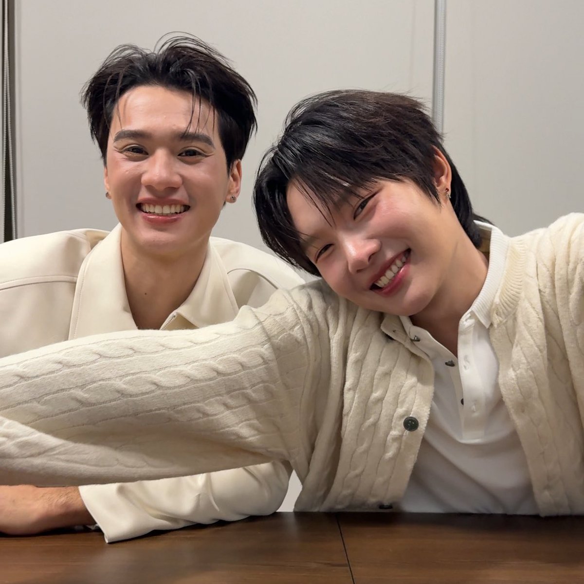 เห้ย น่ารักไปปะ ชั้นไปแลวนะ จะตายอะ