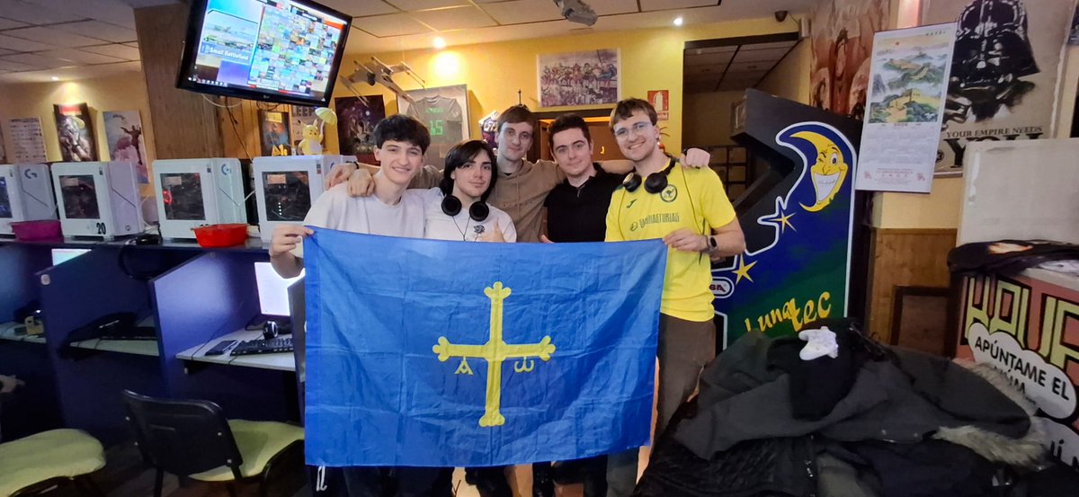 Smash Bros León tweet media