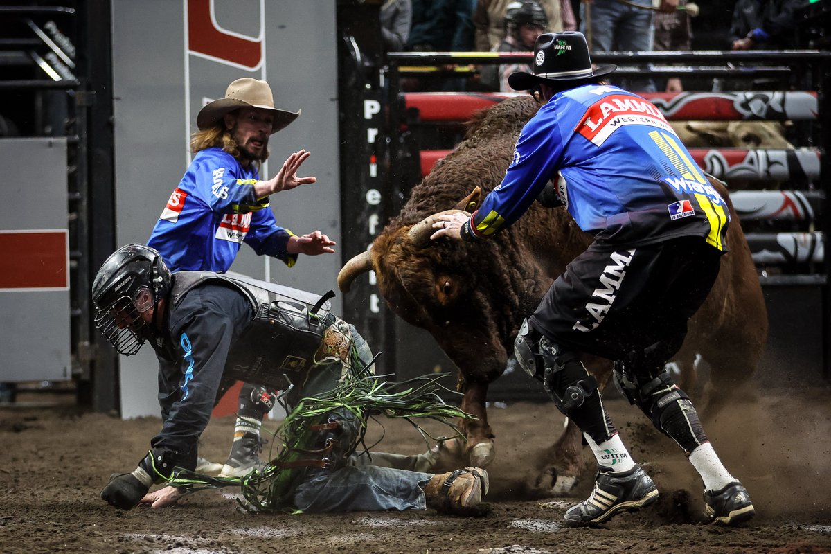 PBRCanada's tweet photo. Last chance to grab tickets to the Red Deer, AB Cup Series event… it’s going down THIS Saturday at the Marchant Crane Centrium at 7PM. 🐂🔥 

Don’t miss it — claim your seat >> https://t.co/f1rkzPhT6P https://t.co/YS14Rj2nv0