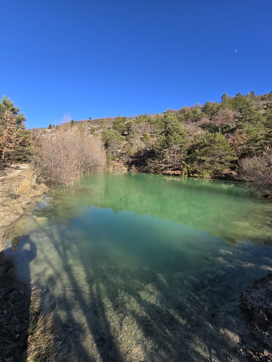 RomainVillani's tweet photo. Une petite balade à la mère des fontaines jusqu'à la retenue d'eau https://t.co/5xuwVC4n8b