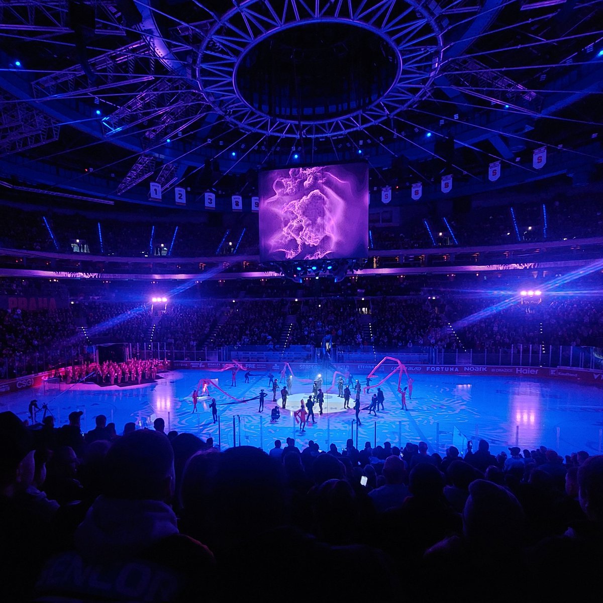 Sparta vzdává hold, opět ve velkém stylu. 🎩