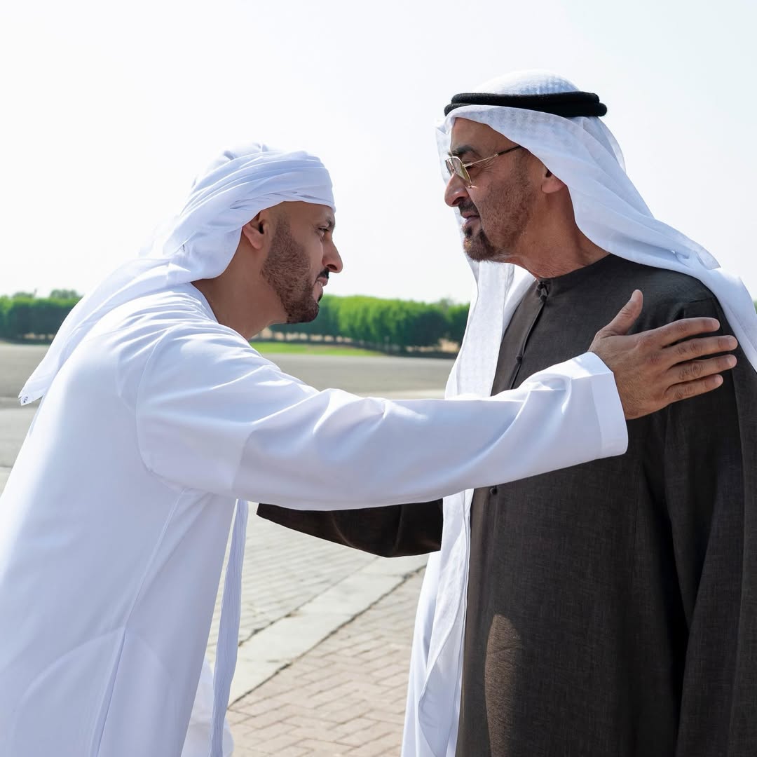 AlhashmiIs13459's tweet photo. Greatness carries humility

#PrinceHamdan
#Fazza
#HamdanBinMohammed
#DubaiRoyal
#UAE https://t.co/5KZo2XBSoD