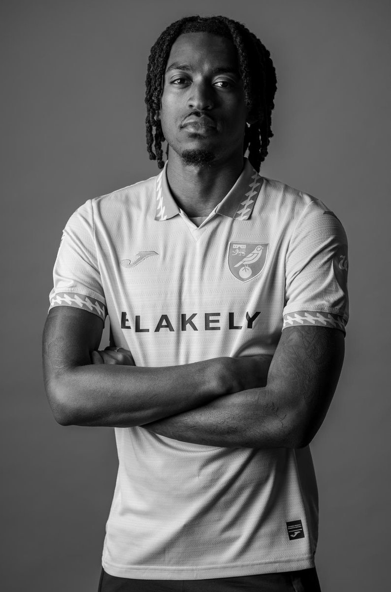 Maghomaa's tweet image. New Beginnings! 🔰@NorwichCityFC 🔰
Buzzing to be here &amp;amp; can’t wait to play infront of all you fans!
Grateful for this blessing &amp;amp; opportunity! Let’s go 💛💚
Thank you God for making this all possible 🙏🏾 
Jeremiah 29:11 ✝️