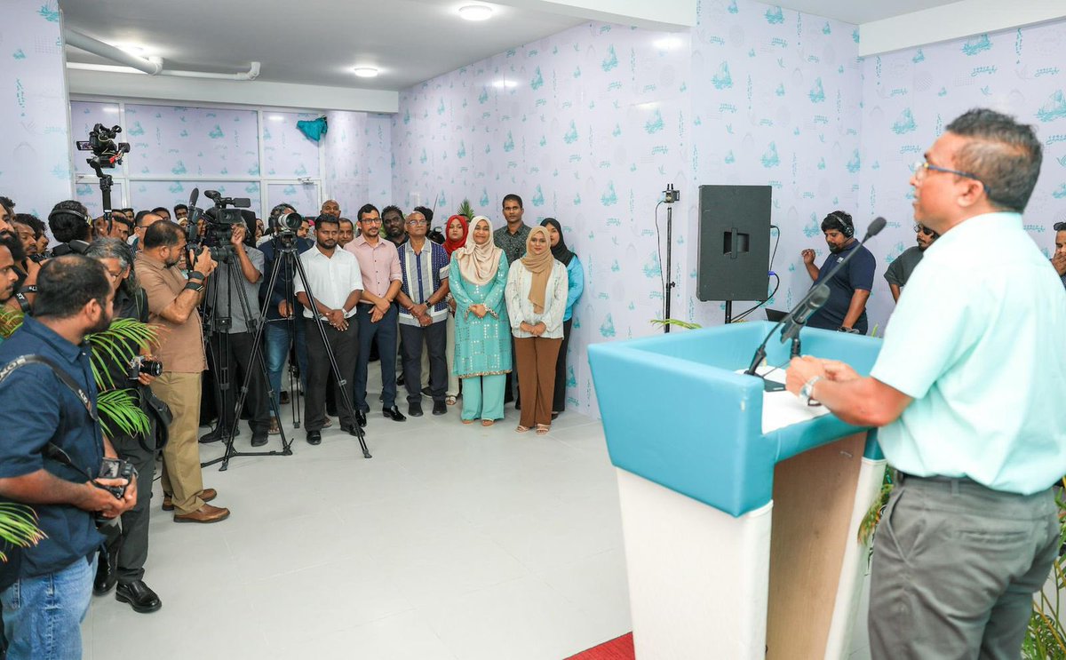 މާފަންނު ދެކުނު ދާއިރާގެ ކެމްޕެއިން ޖަގަހަ ހުޅުވުމުގެ ޙަފްލާގެ ތެރެއިން.

#JaleelForMayor 
#LCE2026 
#DhiveheengeRaajje 
#CongressPartyMV