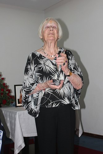 26 Janvier 1921:
Naissance, au Royaume-Uni de Elisabeth Kirkby, actrice et femme politique Australienne, d'origine Britannique.
Membre du Conseil Législatif de Nouvelle-Galles du Sud entre 1981 et 1998 (New South Wales Legislative Council)
Elle fête ses 105 ans