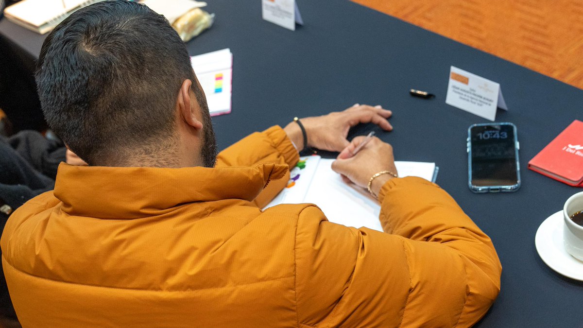 El presidente de la <a href="/ADR_Colombia/">Agencia de Desarrollo Rural 🇨🇴</a>, <a href="/CesarPachonAgro/">César Pachón</a>, participa en la sesión de las entidades del sector agropecuario, convocada por el <a href="/MinAgricultura/">Min. de Agricultura</a>, para alinear la estrategia del sector en el cierre de Gobierno, el plan de empalme y la agenda sectorial en 2026.