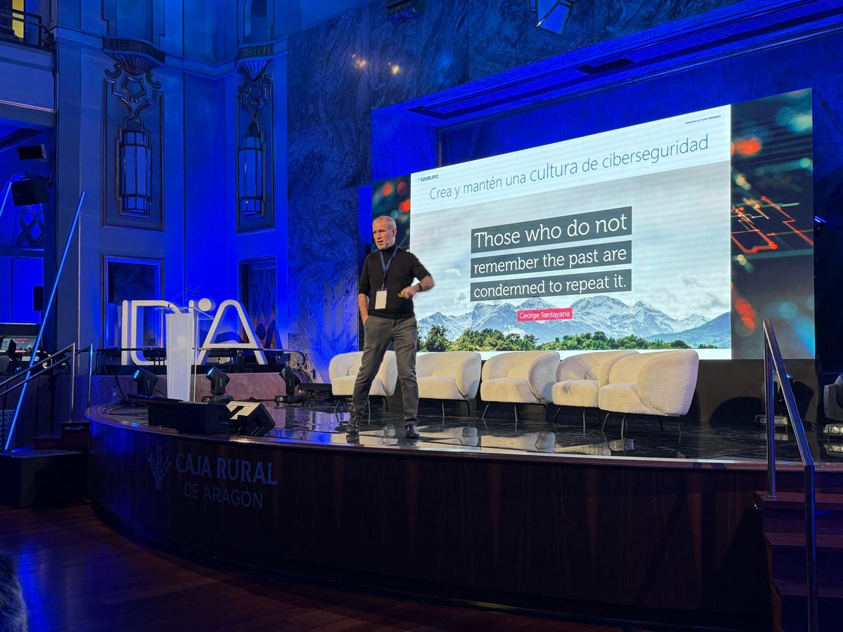ClusterIDiA's tweet photo. 🏛️ CiberIDiA 2026 | Claves de la tarde
1️⃣ La ciberseguridad es un riesgo estratégico
2️⃣ Es esencial tener un plan director de ciberseguridad
3️⃣ La crisis se prepara antes
#CiberIDiA2026 #Ciberseguridad #IDiA https://t.co/1yLdVdC2fn